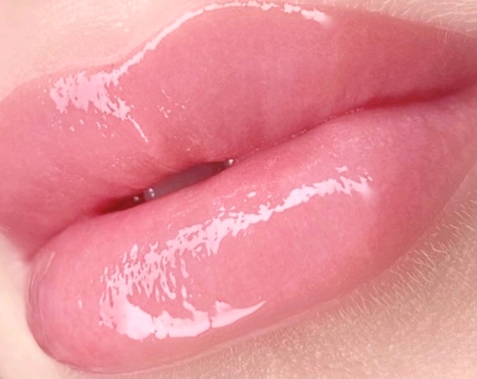 PMU lip blush